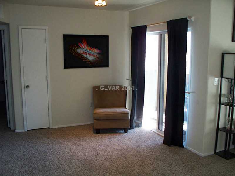 7255 West Sunset Road, Unit 2144 Las Vegas, NV 89113 - Photo 6 of 19 Dining Room. Sun Drenched dining room