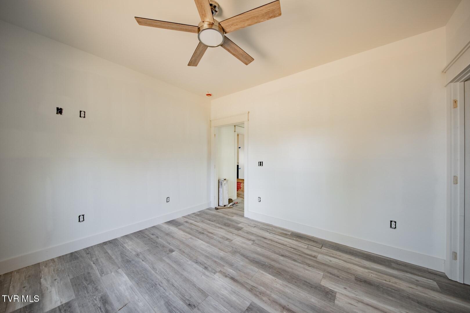 127 Victor Road Cosby, TN 37722 - Photo 19 of 38 17