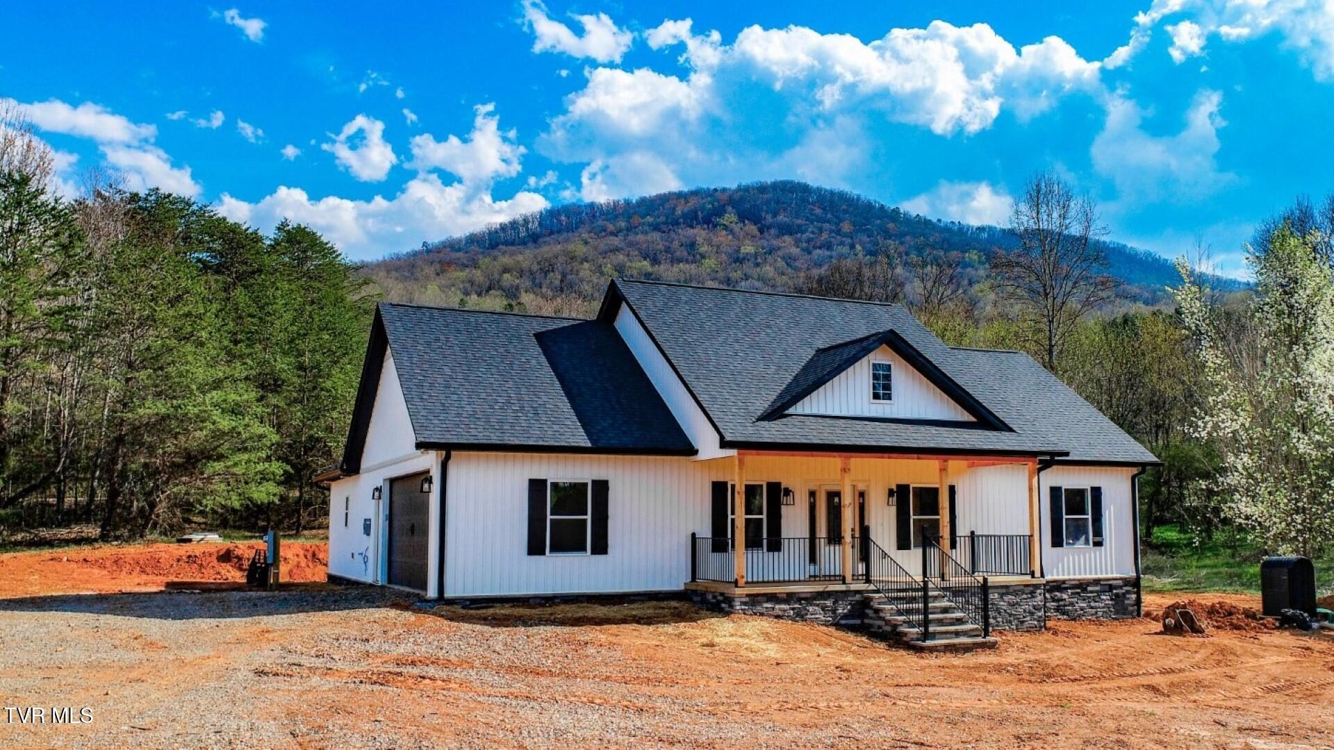 127 Victor Road Cosby, TN 37722 - Photo 2 of 38 1