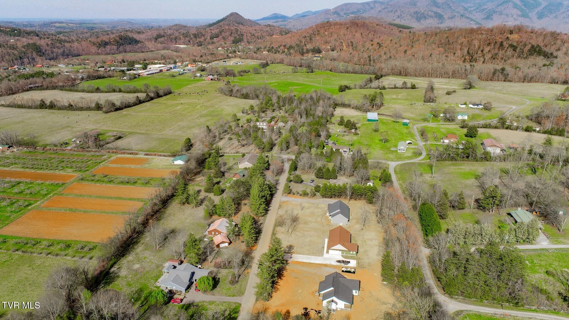 127 Victor Road Cosby, TN 37722 - Photo 38 of 38 34