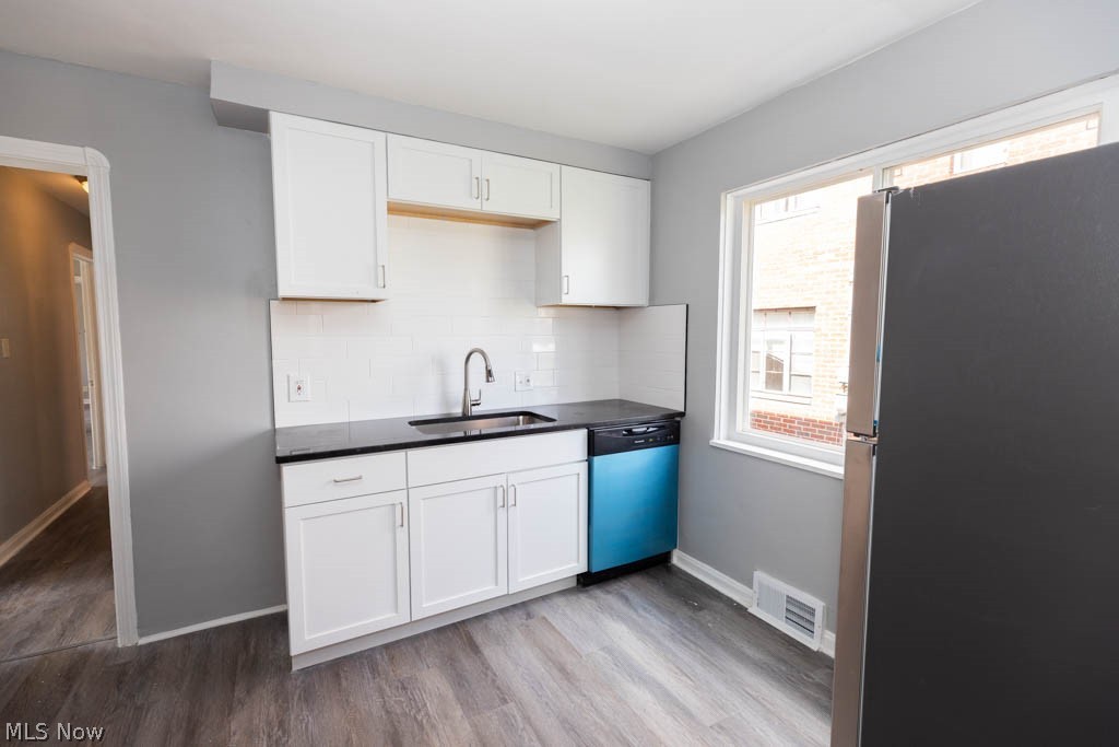3596 Warren Road Cleveland, OH 44111 - Photo 5 of 27 Gallery Image 5