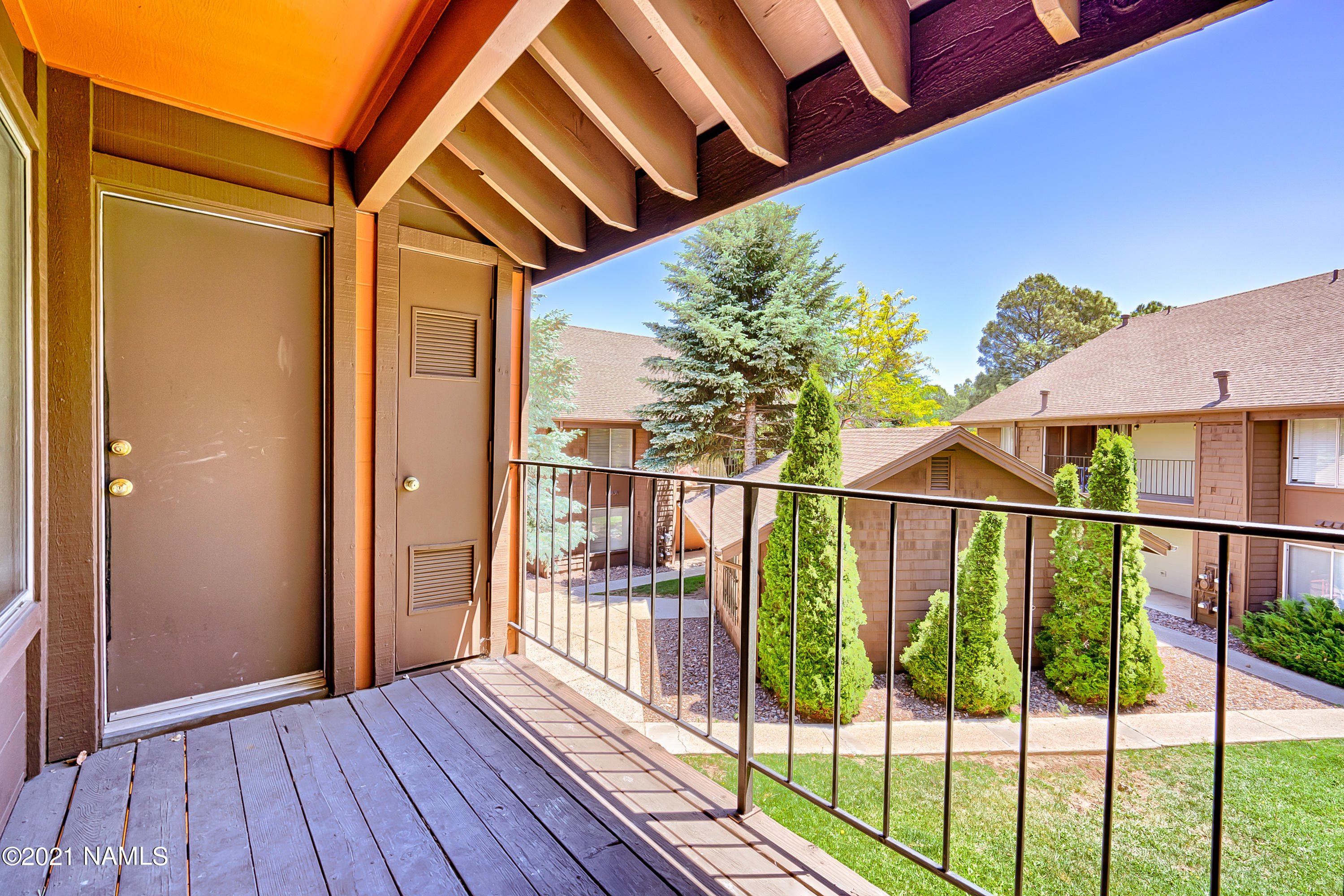 1200 South Riordan Ranch Street, Unit 16 Flagstaff, AZ 86001 - Photo 3 of 15 Riordan_Ranch_16-SWG_Media-16