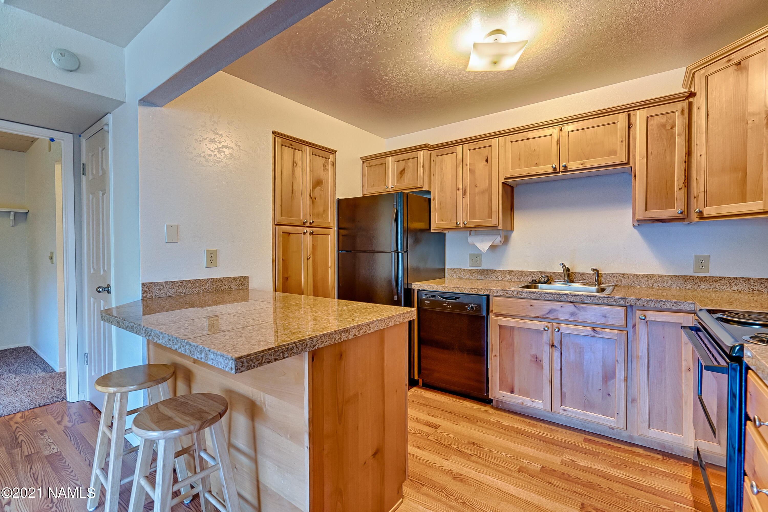1200 South Riordan Ranch Street, Unit 16 Flagstaff, AZ 86001 - Photo 6 of 15 Riordan_Ranch_16-SWG_Media-5
