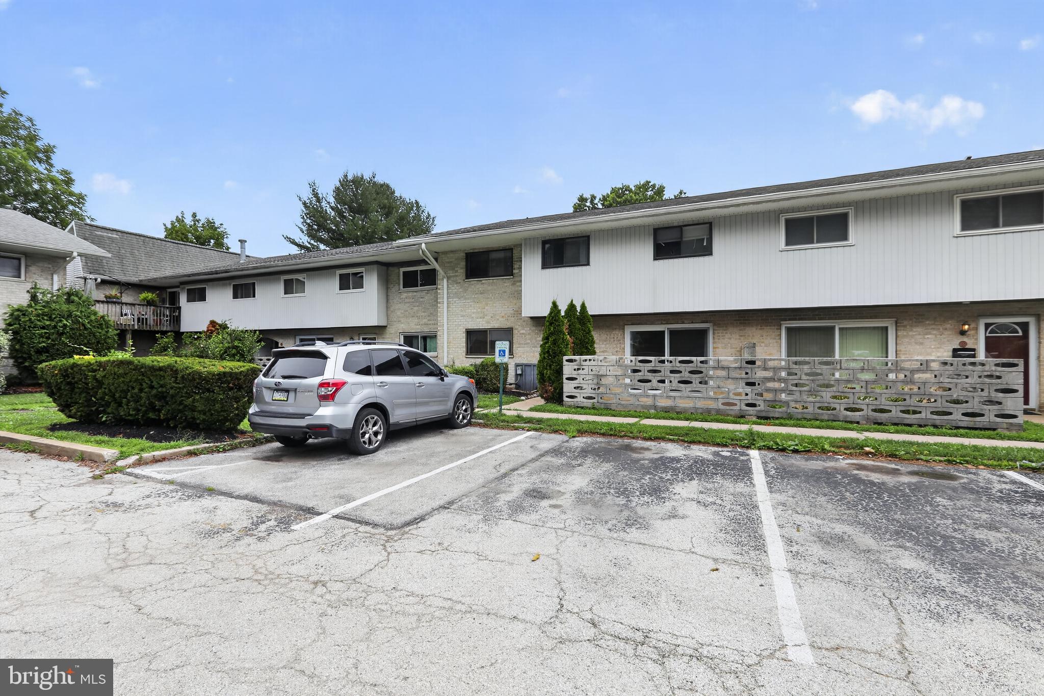 1518 Manley Road, Unit B33 West Chester, PA 19382 - Photo 4 of 34 Front/Parking