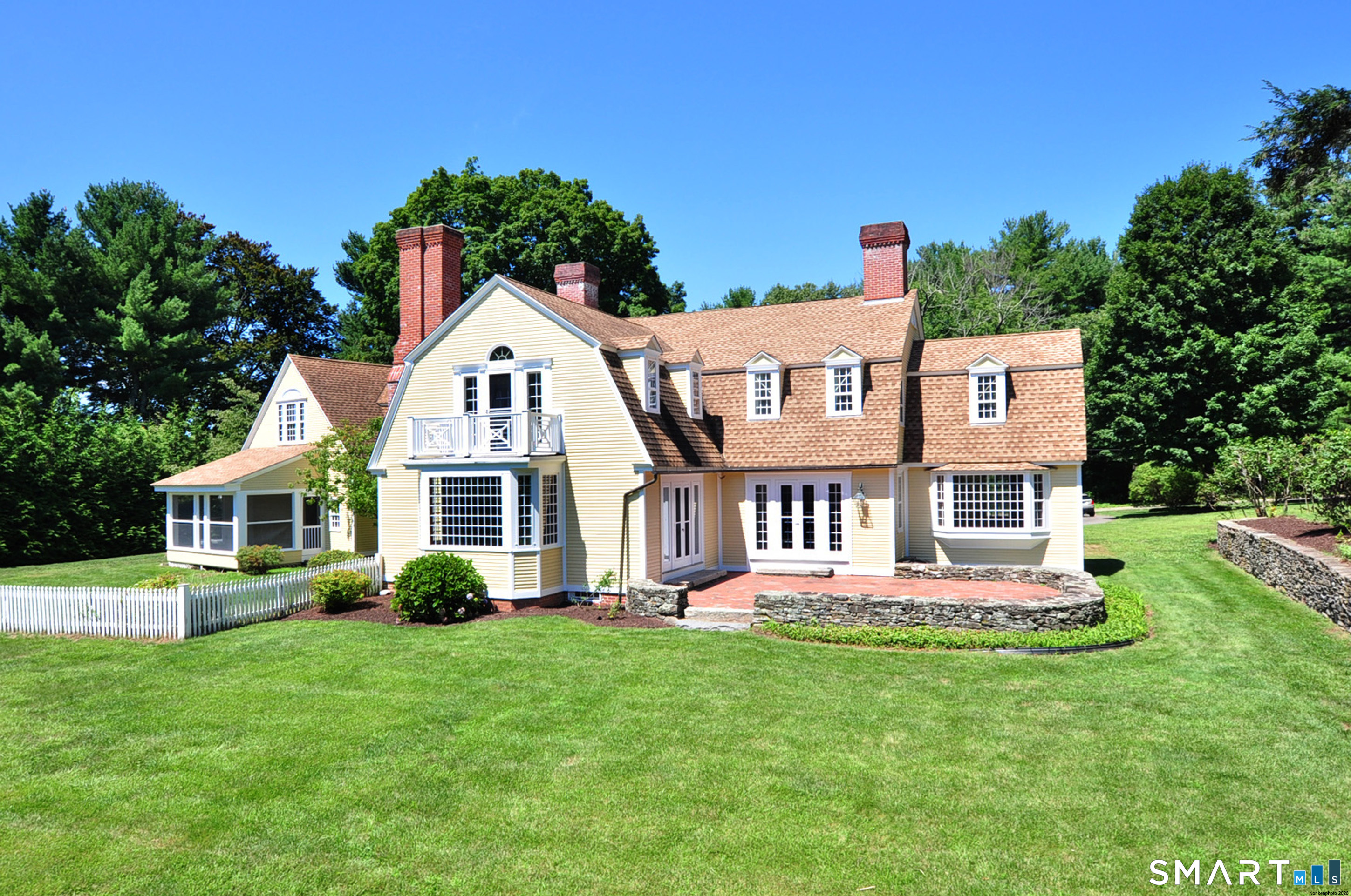 712 Spring Street Manchester, CT 06040 - Photo 5 of 40 Gallery Image 5