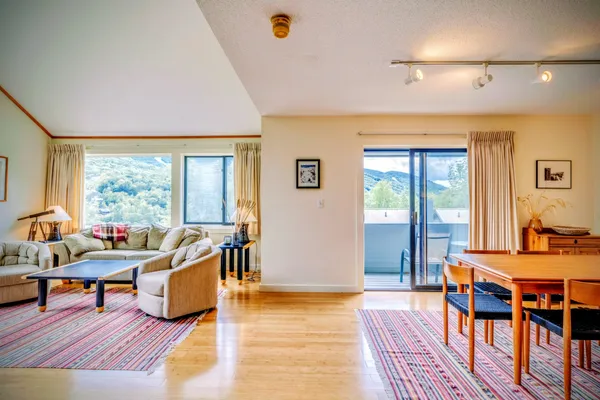 $619,900 | 27 Ravine Lane, Unit 1, Lincoln, NH 03251