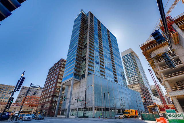 611 South Wells Street, Unit 2506 Chicago, IL 60607 - Photo 1 of 26