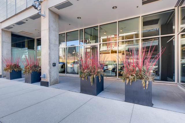 611 South Wells Street, Unit 2506 Chicago, IL 60607 - Photo 2 of 26