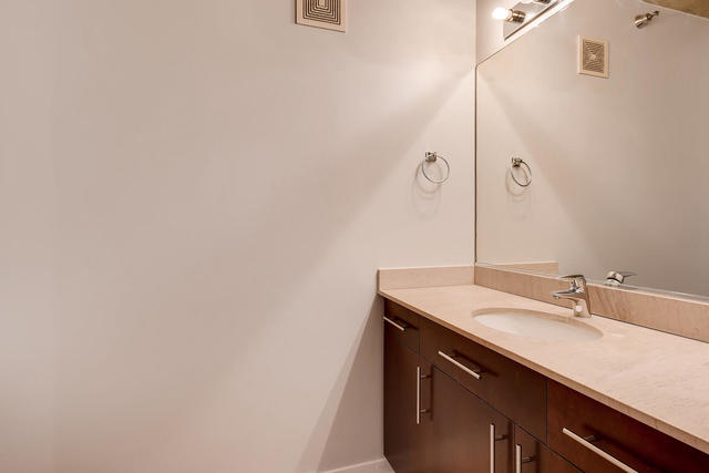 611 South Wells Street, Unit 2506 Chicago, IL 60607 - Photo 12 of 26