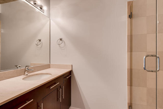 611 South Wells Street, Unit 2506 Chicago, IL 60607 - Photo 13 of 26