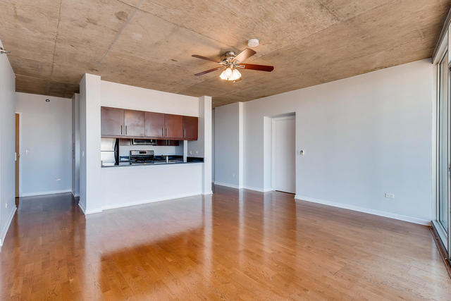 611 South Wells Street, Unit 2506 Chicago, IL 60607 - Photo 4 of 26