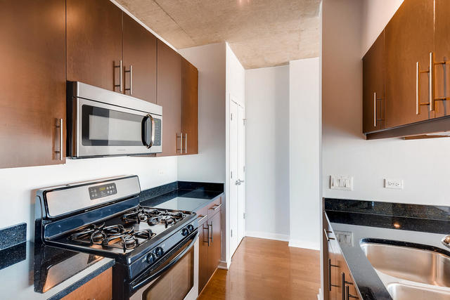 611 South Wells Street, Unit 2506 Chicago, IL 60607 - Photo 7 of 26