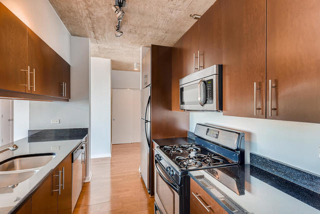 611 South Wells Street, Unit 2506 Chicago, IL 60607 - Photo 8 of 26