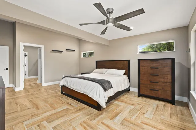 $5,000 | 659 Southeast St Lucie Boulevard, Stuart, FL 34996