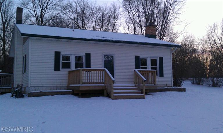 4574 Deaner Road Northeast Edmore, MI 48829 - Photo 1 of 10 Primary Photo