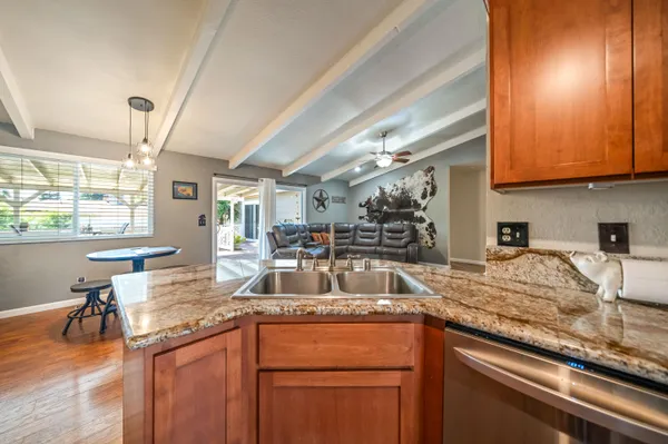 $472,000 | 4065 Meander Drive, Redding, CA 96001