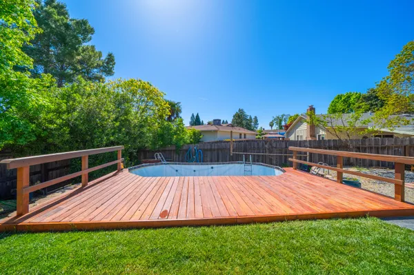 $472,000 | 4065 Meander Drive, Redding, CA 96001