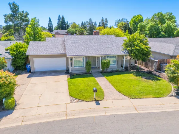 $472,000 | 4065 Meander Drive, Redding, CA 96001