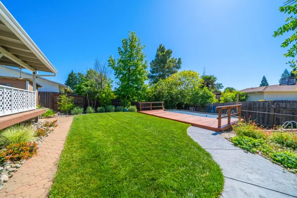 $472,000 | 4065 Meander Drive, Redding, CA 96001