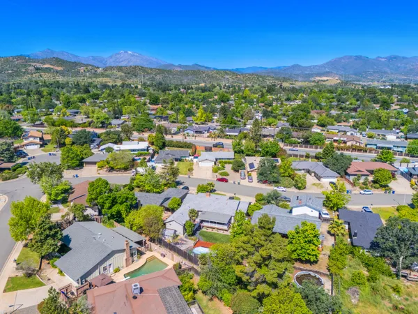 $472,000 | 4065 Meander Drive, Redding, CA 96001