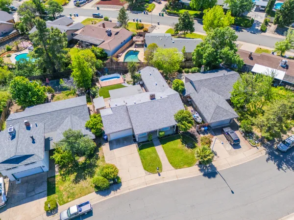 $472,000 | 4065 Meander Drive, Redding, CA 96001