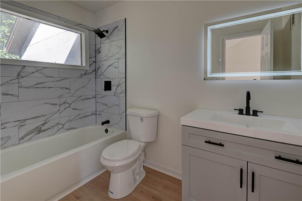 4804 Horton Street Mission, KS 66202 - Photo 32 of 55