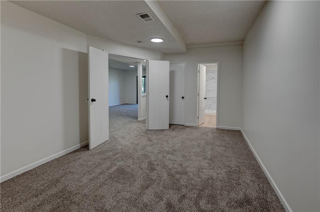 4804 Horton Street Mission, KS 66202 - Photo 41 of 55