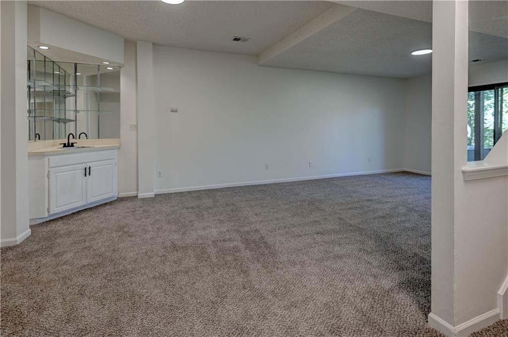 4804 Horton Street Mission, KS 66202 - Photo 45 of 55