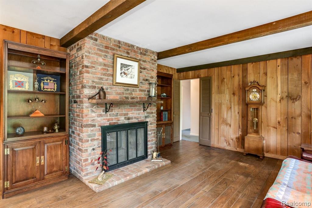 6475 Apple Orchard Lane Rochester Hills, MI 48306 - Photo 7 of 25