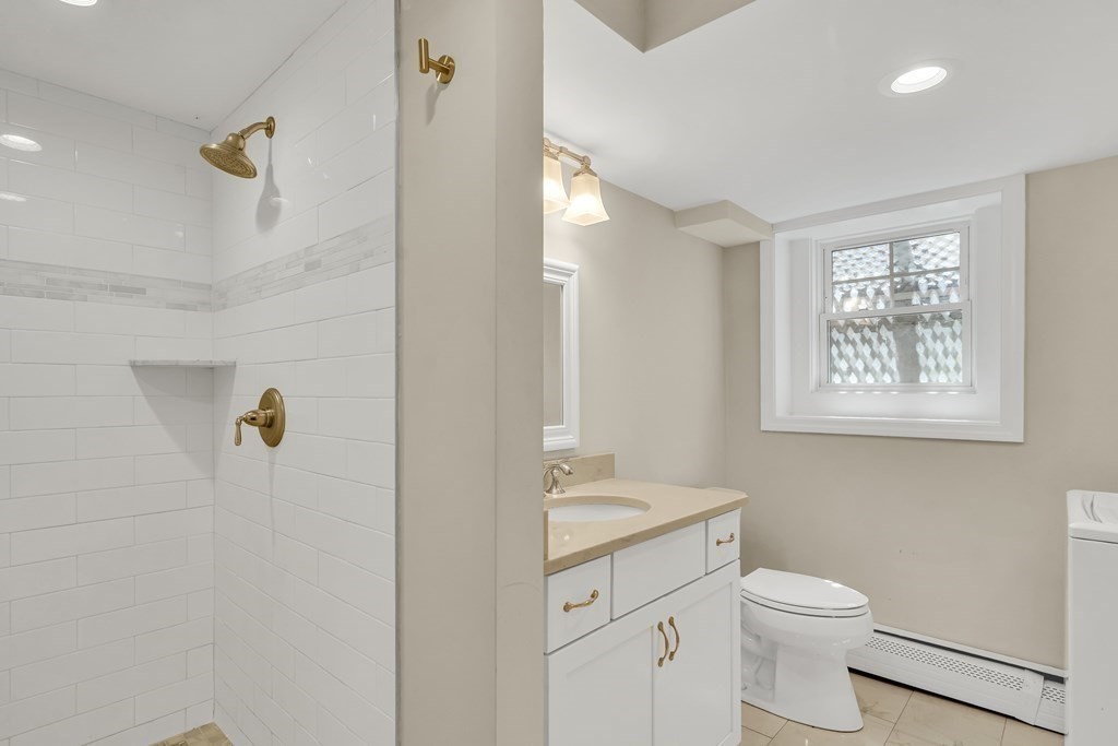 85 Upton Road Waltham, MA 02452 - Photo 18 of 36 Gallery Image 18