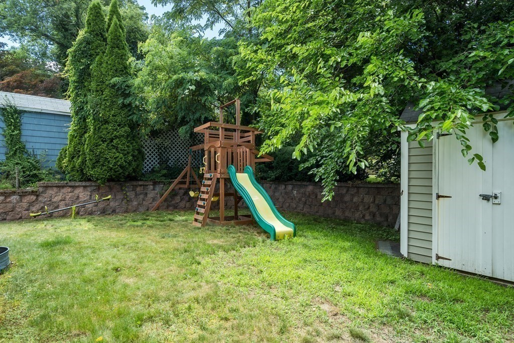 85 Upton Road Waltham, MA 02452 - Photo 20 of 36 Gallery Image 20