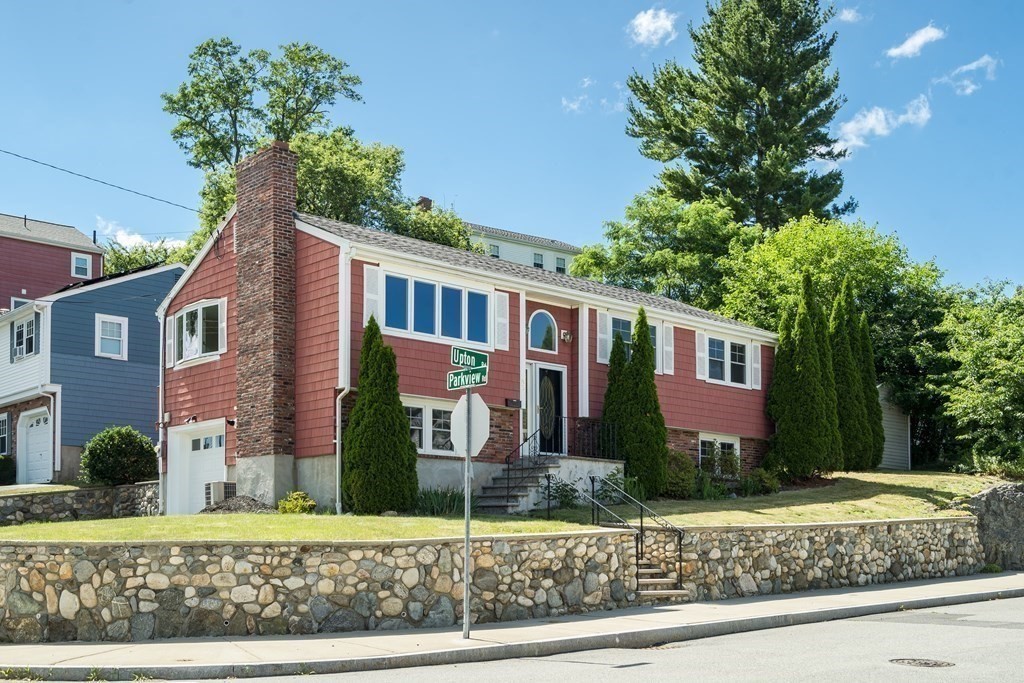 85 Upton Road Waltham, MA 02452 - Photo 2 of 36 Gallery Image 2