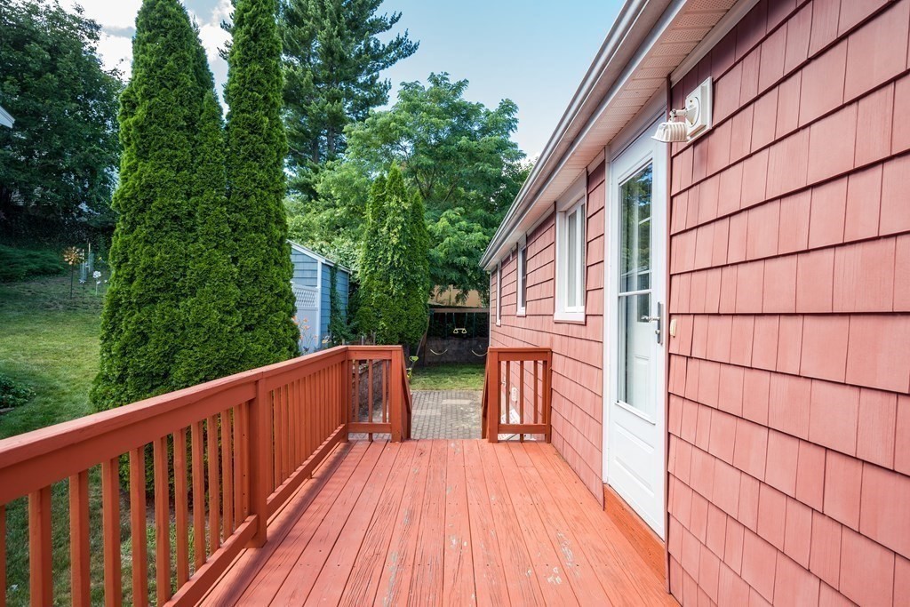 85 Upton Road Waltham, MA 02452 - Photo 9 of 36 Gallery Image 9