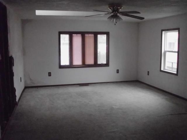 3923 12th Street Moline, IL 61265 - Photo 4 of 8 Gallery Image 4