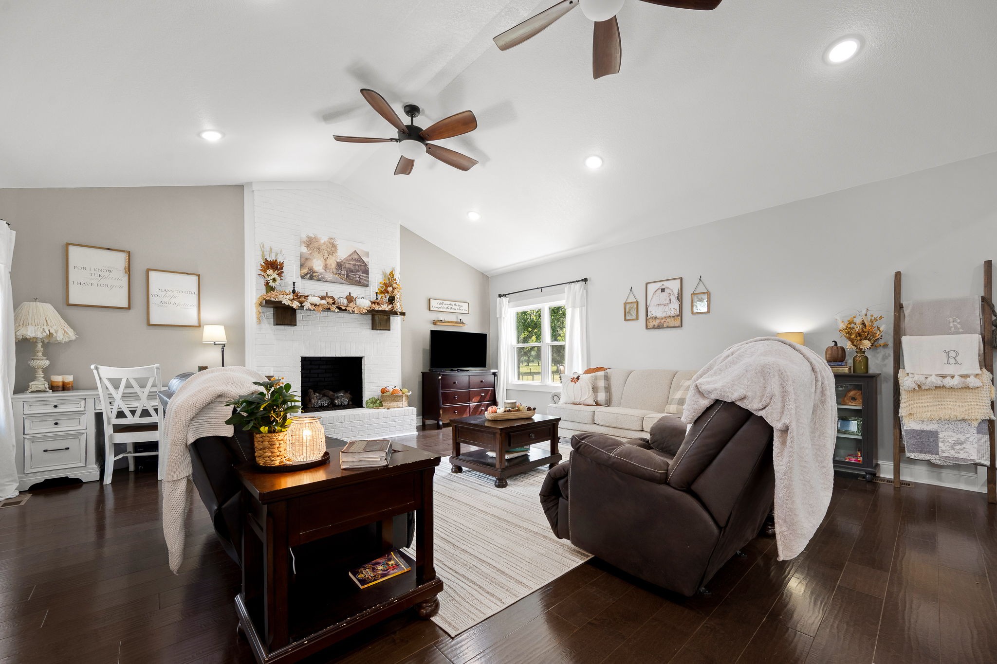 176 Terry Dunavan Road Elora, TN 37328 - Photo 44 of 85 a living room with fireplace furniture and a wooden floor