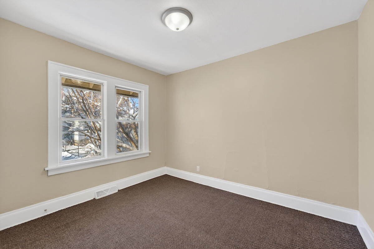 1505 69th Street Kenosha, WI 53143 - Photo 12 of 24 Bedroom