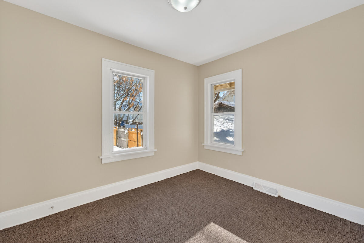 1505 69th Street Kenosha, WI 53143 - Photo 14 of 24 Bedroom