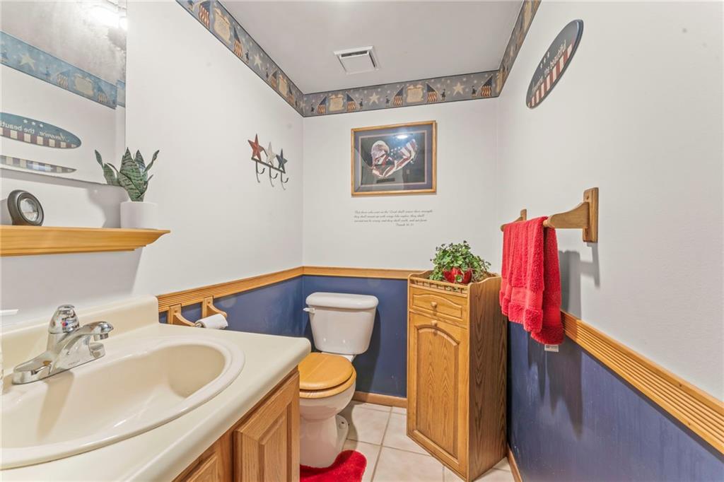 1108 Old Farm Road Lawrence, PA 15055 - Photo 17 of 24 Gallery Image 17