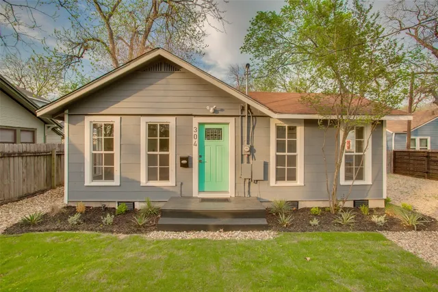 $1,650 | 4500 Avenue H, Unit B, Austin, TX 78751