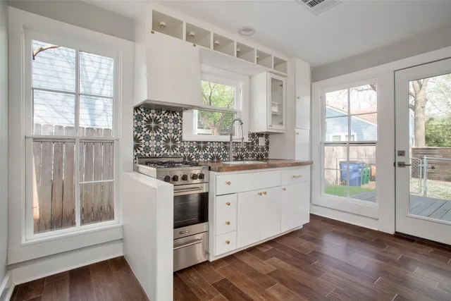 $1,650 | 4500 Avenue H, Unit B, Austin, TX 78751