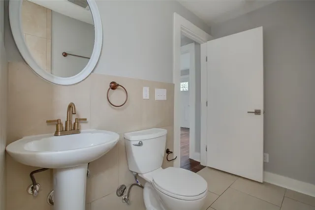 $1,650 | 4500 Avenue H, Unit B, Austin, TX 78751