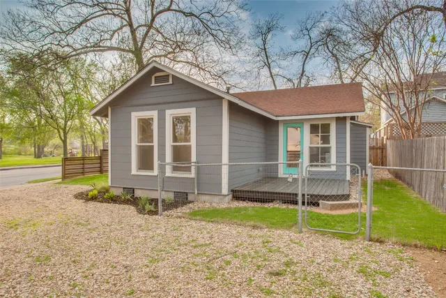 $1,650 | 4500 Avenue H, Unit B, Austin, TX 78751