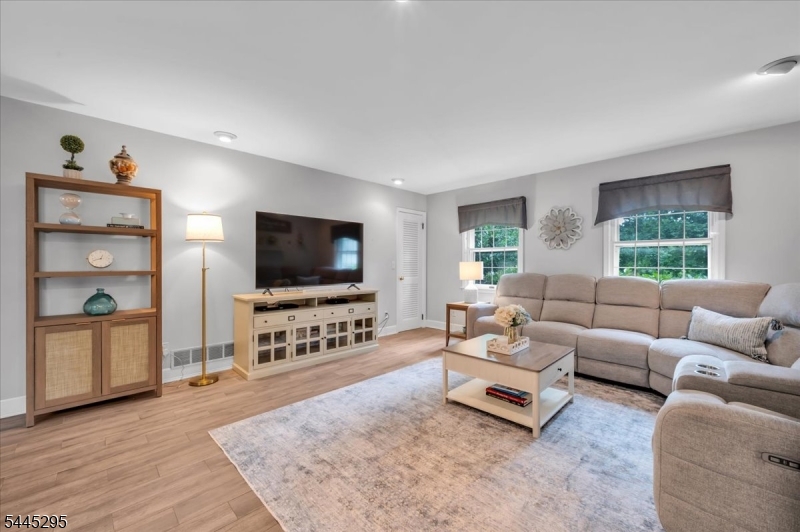 891 Sherwood Road Bridgewater, NJ 08807 - Photo 12 of 42