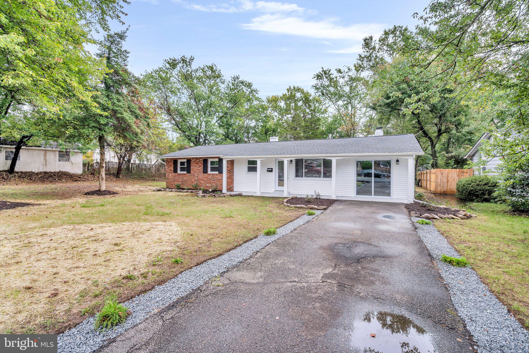 1301 E Street Woodbridge, VA 22191 - Photo 2 of 31