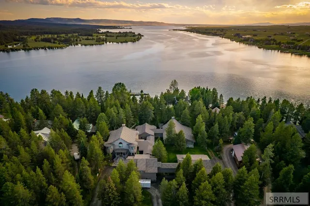 $4,600,000 | 3884 Bill's Loop Road, Island Park, ID 83429