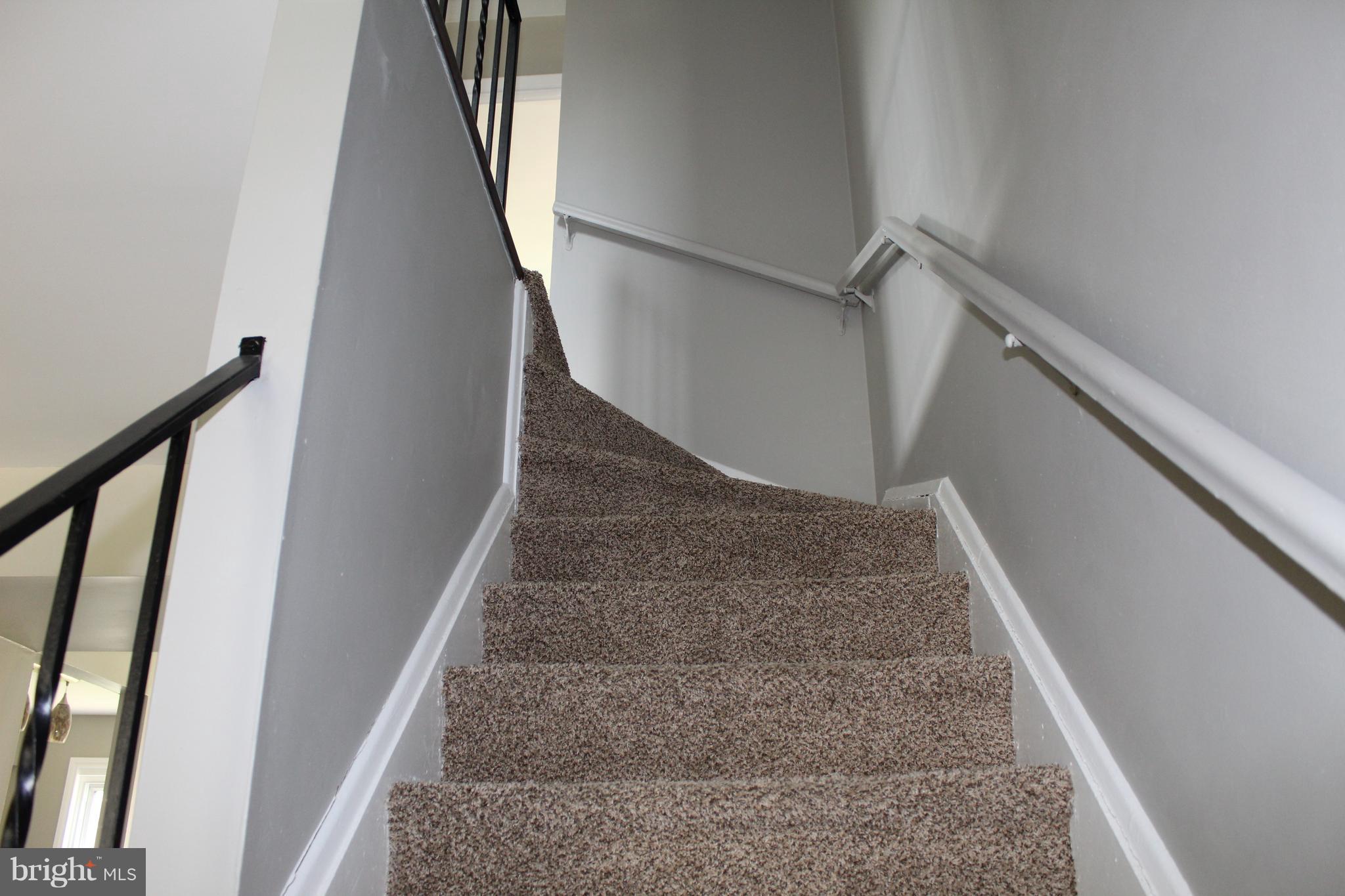 650 Queensgate Road Baltimore, MD 21229 - Photo 11 of 25 a view of entryway