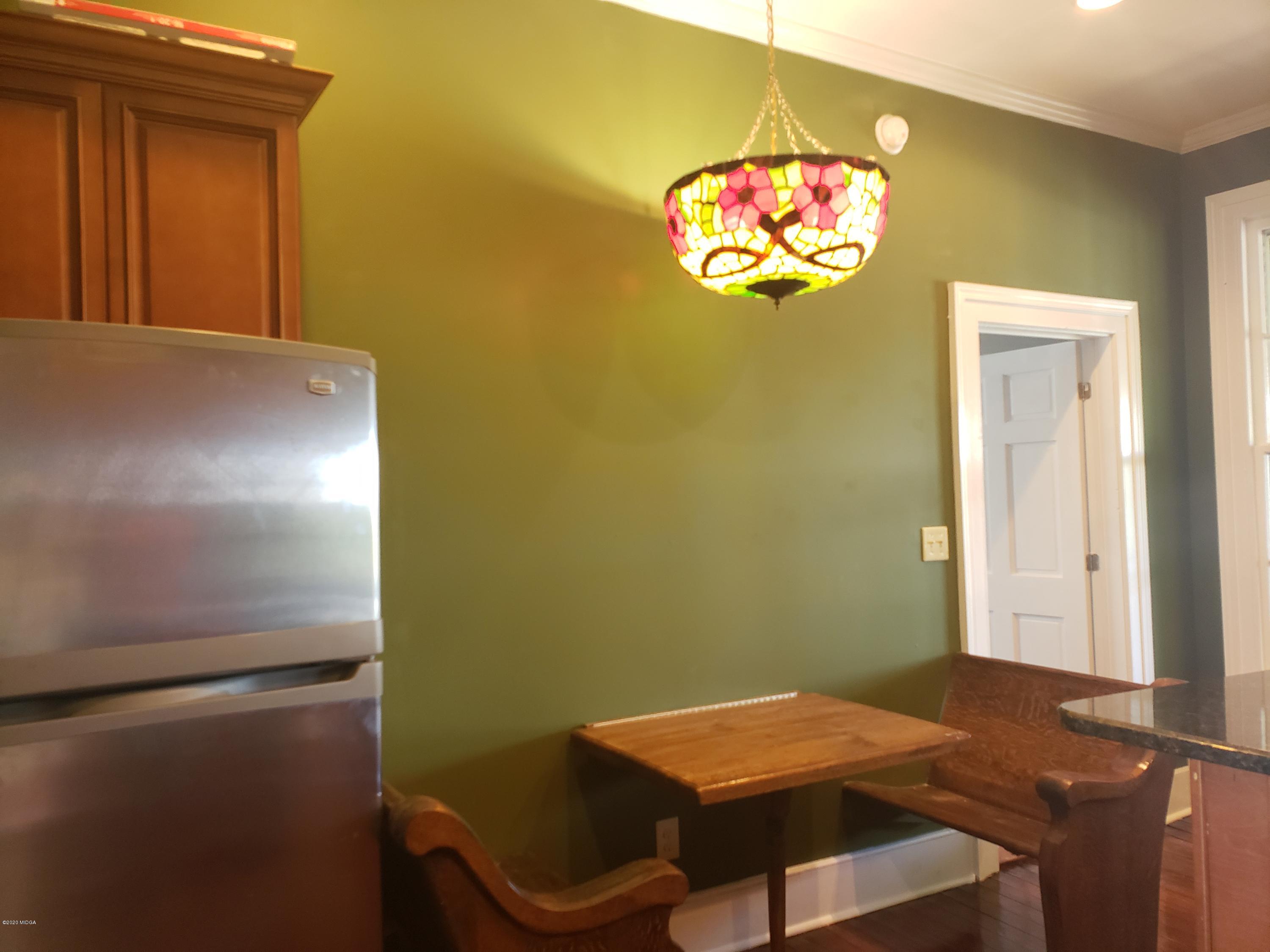 980 Maple Street Macon, GA 31201 - Photo 17 of 30 MAPLE EAT IN KITCHEN