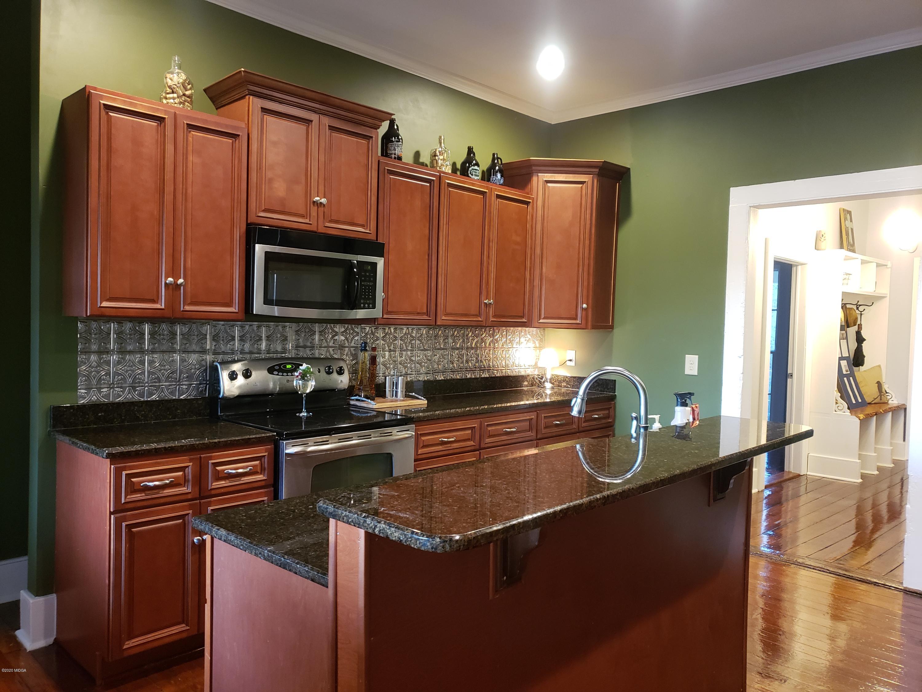 980 Maple Street Macon, GA 31201 - Photo 19 of 30 MAPLE KITCHEN 4