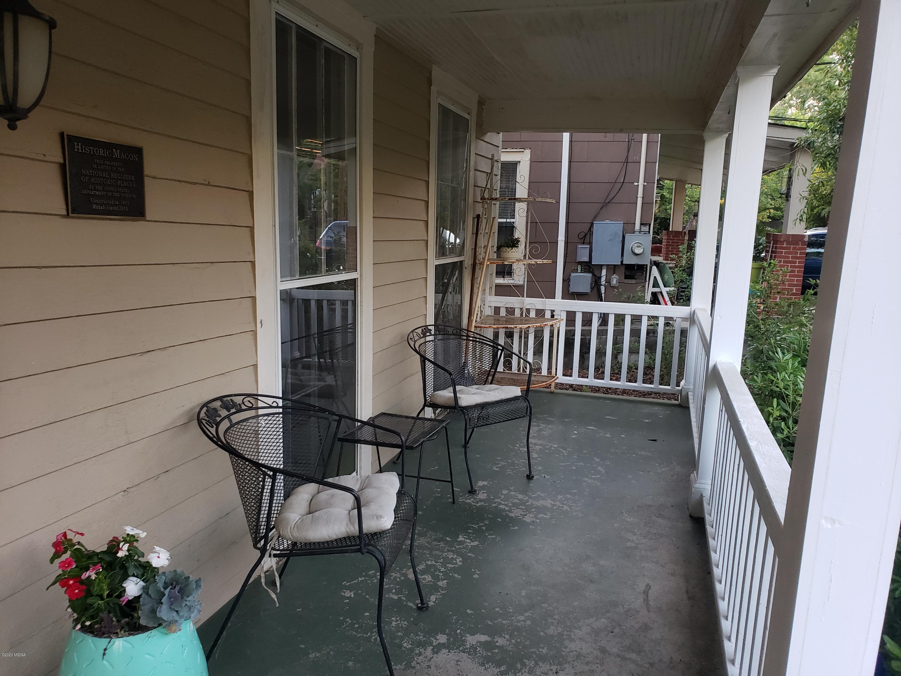 980 Maple Street Macon, GA 31201 - Photo 4 of 30 MAPLE FRONT PORCH 1