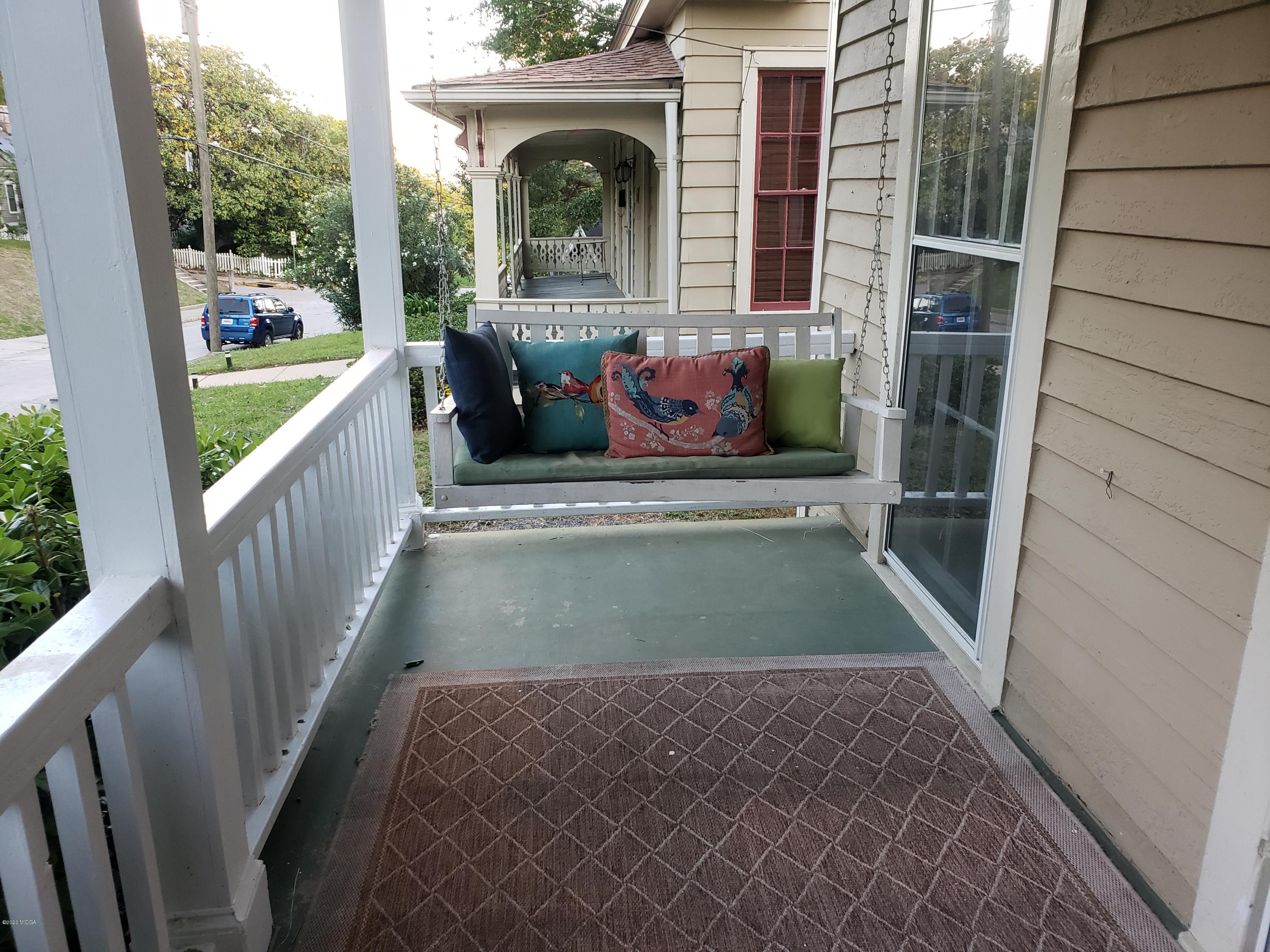 980 Maple Street Macon, GA 31201 - Photo 5 of 30 MAPLES FRONT PORCH 2
